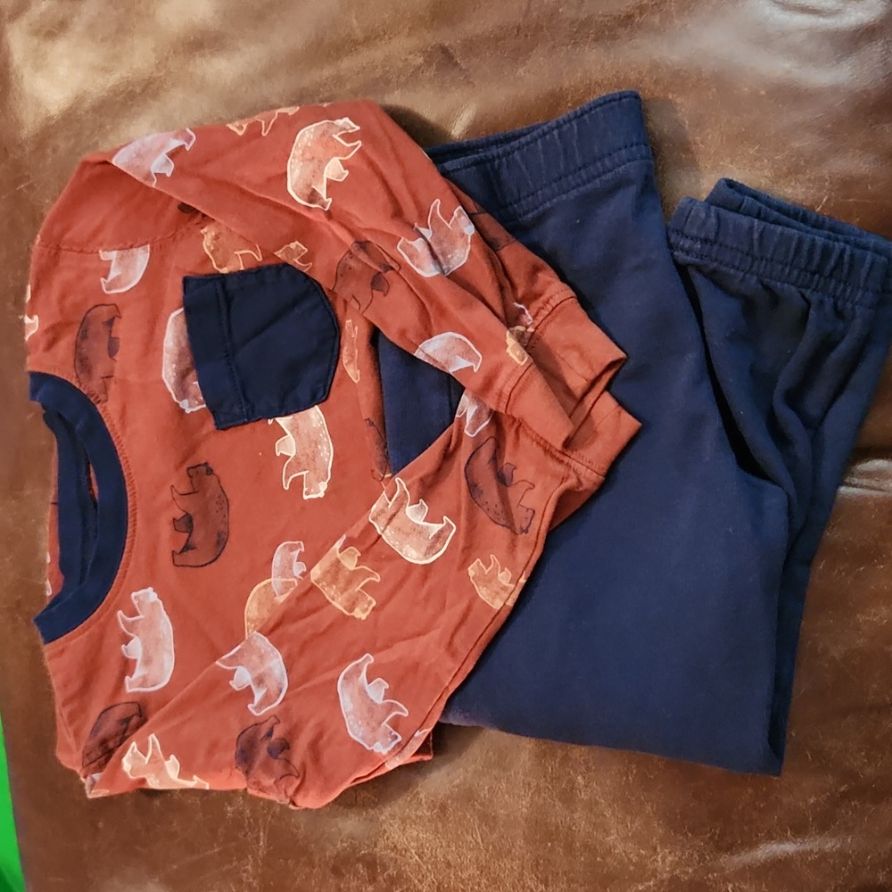 Carters 4t set